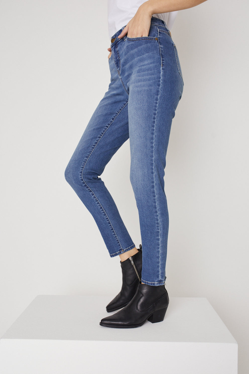 Westport Signature Skinny Jeans