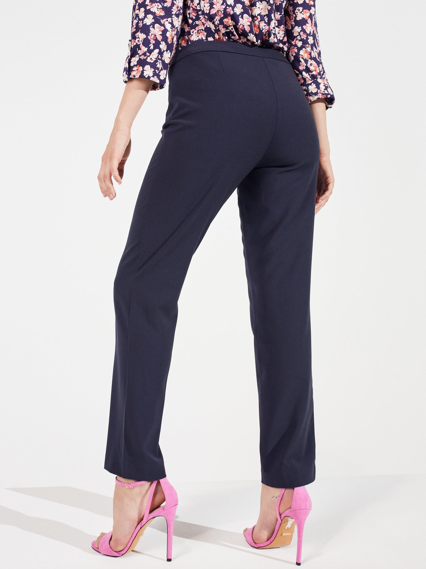 Pull On Tummy Control Pants With L Pockets -Short