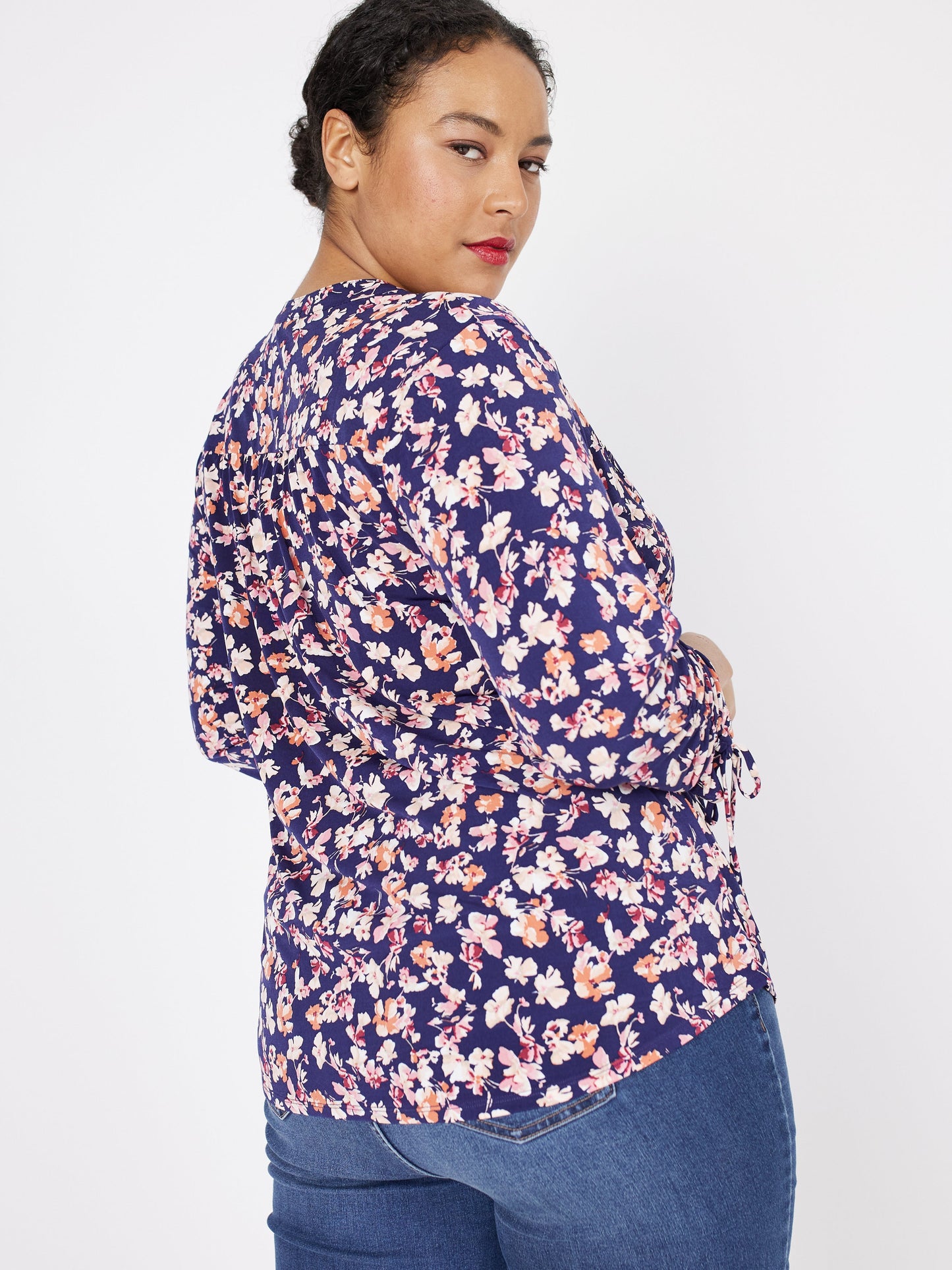 Roz & Ali Tie Sleeve Floral Popover - Plus