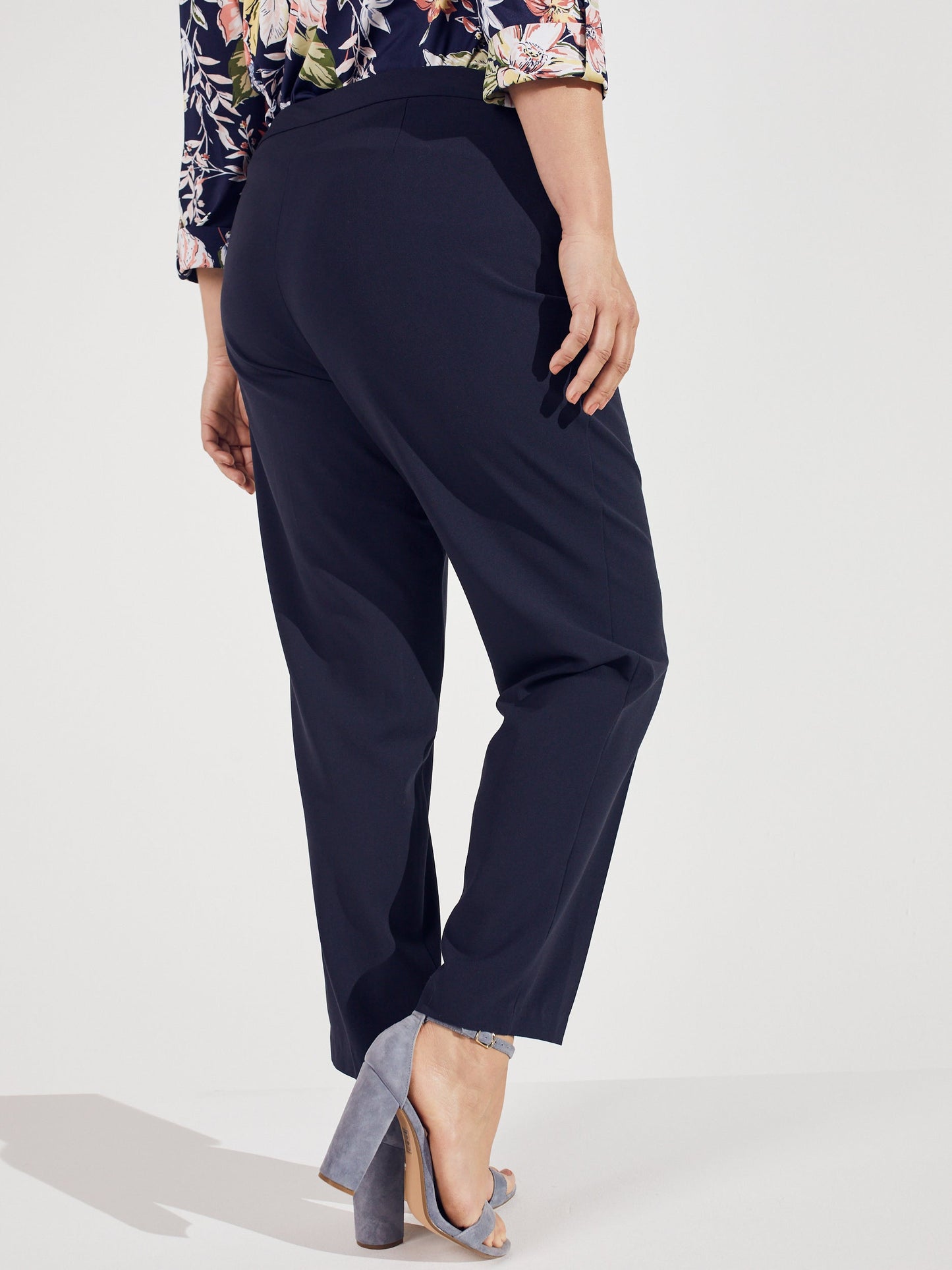 Pull On Tummy Control Pants With L Pockets -Average - Plus