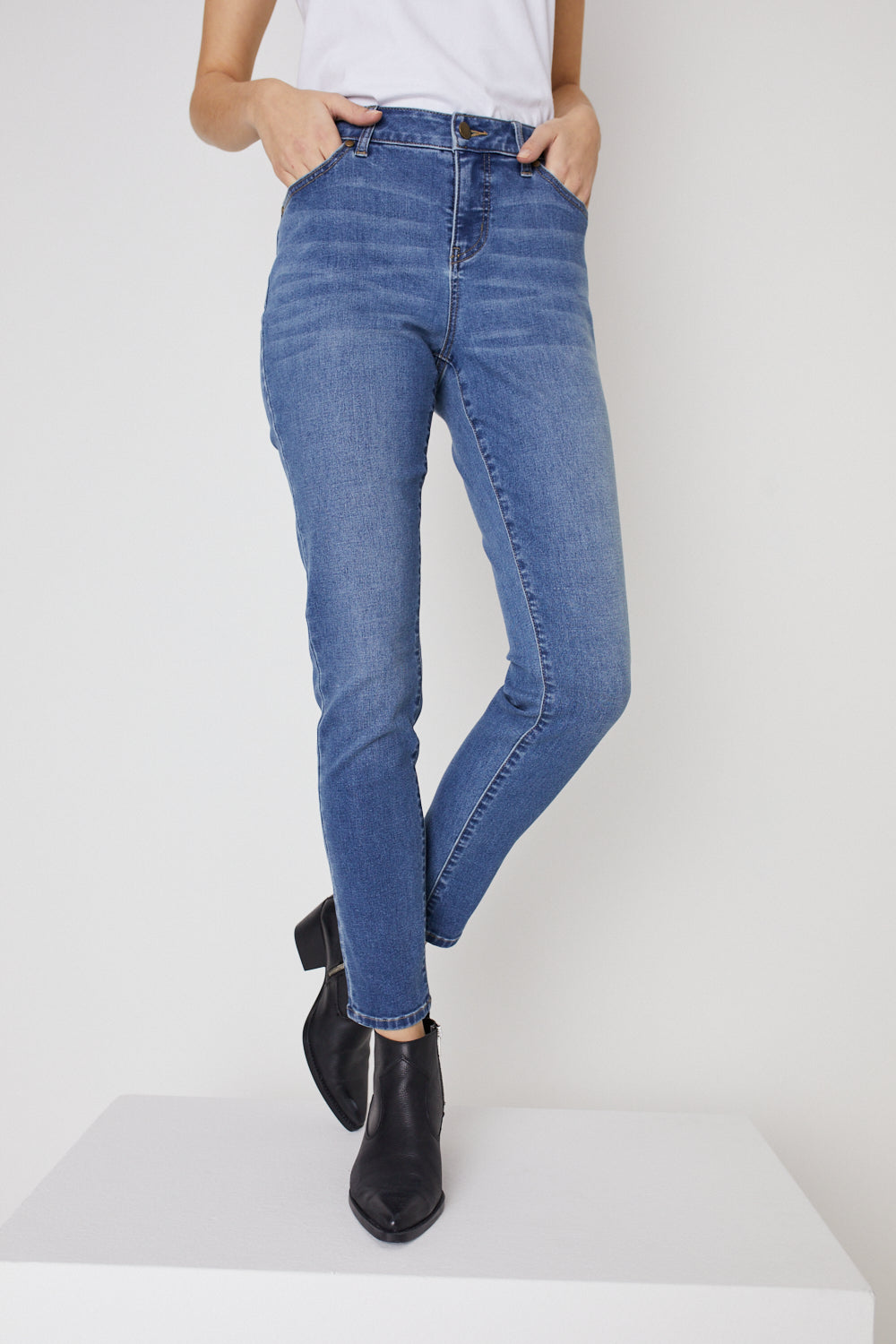 Westport Signature Skinny Jeans